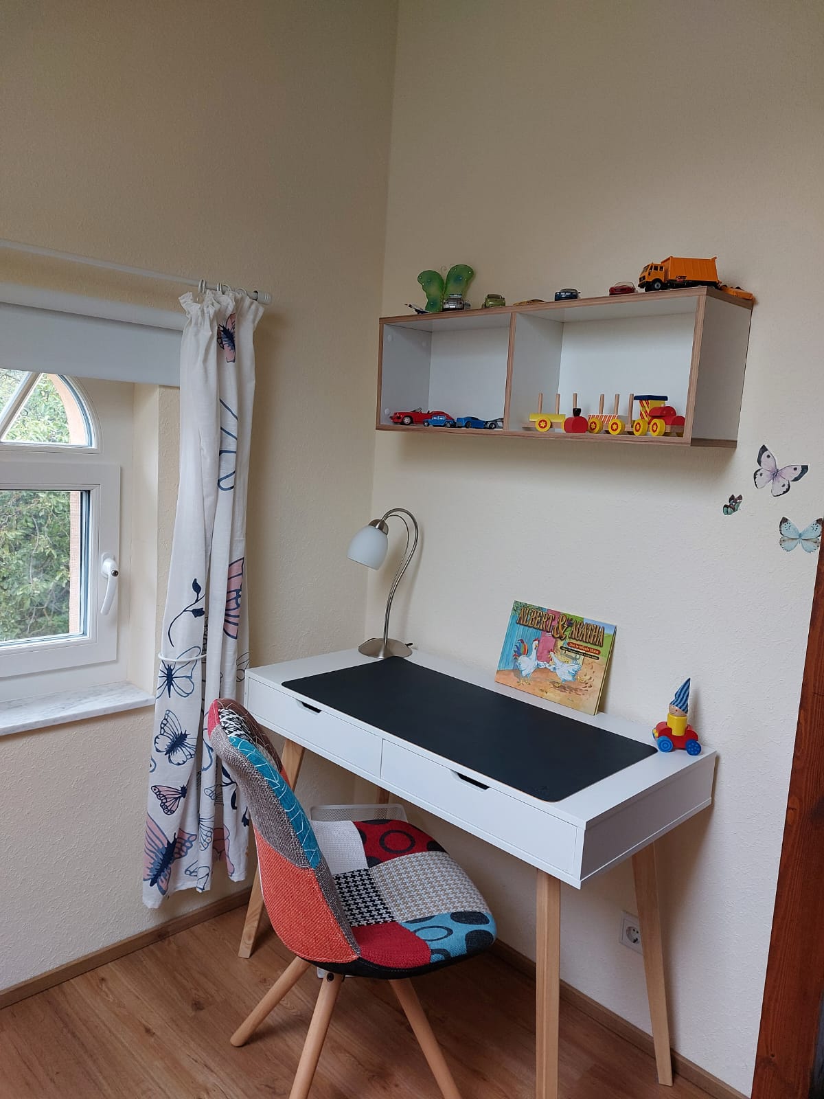 Kinderzimmer mit Etagenbett im Wasserturm